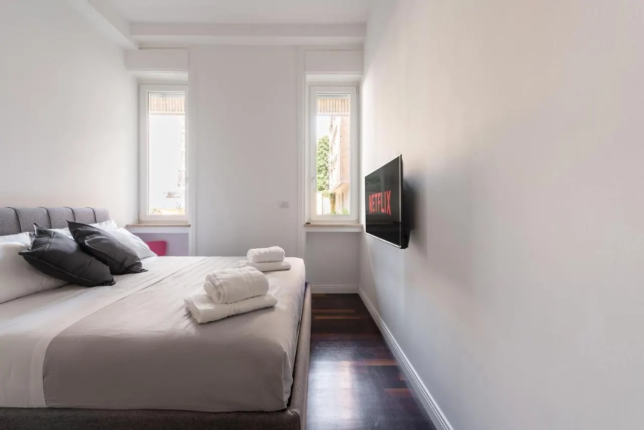 Appartamento We Home - Bandello House, Corso Magenta Milano