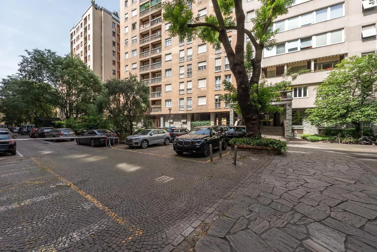 We Home - Bandello House, Corso Magenta Milano 0*,  Italia
