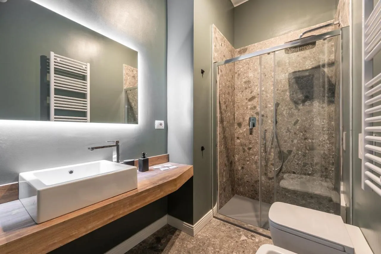 We Home - Bandello House, Corso Magenta Milano Italia