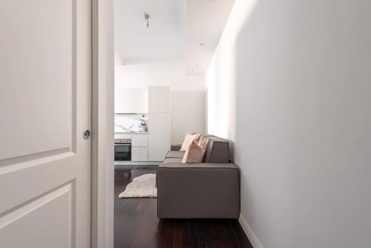 We Home - Bandello House, Corso Magenta Milán 0*,